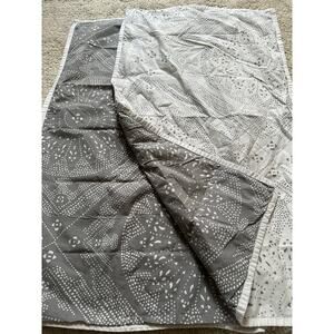 2 Lauren Ralph Lauren Luke Medallion Pillow Shams Gray White king Cotton zipper